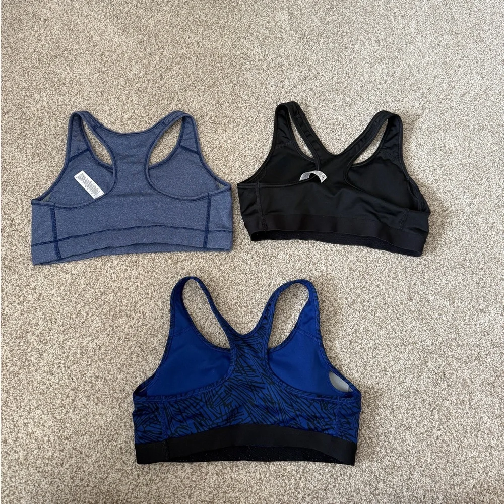 Women’s Nike Sports Bras - Picture 2 of 3